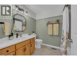 35 HIGHLAND Boulevard - 22