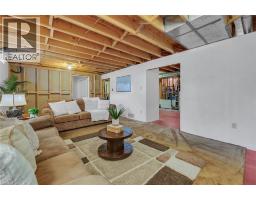 35 HIGHLAND Boulevard - 33