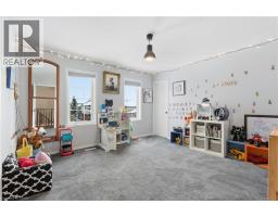 17 HOODLESS Court - 17