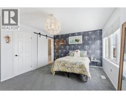 17 HOODLESS Court - 23