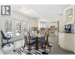 17 HOODLESS Court - 34