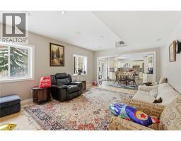 17 HOODLESS Court - 37