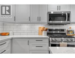 23 RUSHBROOK Drive - 10