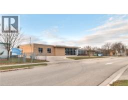 462 MOWAT Street E - 30