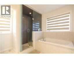 125 SILVERWOOD Crescent - 26