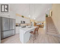 744 NELSON Street W UnitNo. 10 - 15