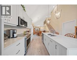 744 NELSON Street W UnitNo. 10 - 16