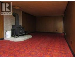 18 FOSTER Crescent - 26