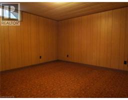 18 FOSTER Crescent - 27