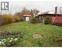 18 FOSTER Crescent - 36