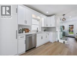 66 TRINITY Street - 9