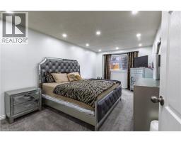 445 PIONEER Drive UnitNo. 4 - 11