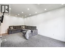 445 PIONEER Drive UnitNo. 4 - 5