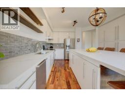 103 WAKEFIELD Street - 14