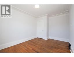 409 WELLINGTON Street N - 32