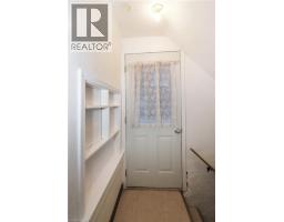 409 WELLINGTON Street N - 36