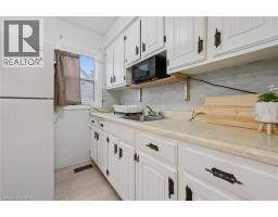 429 CLAYTON Street - 8