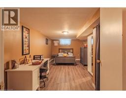 26 DOUGLAS Avenue - 29