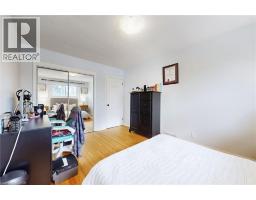 19 DOUGLAS Road - 16