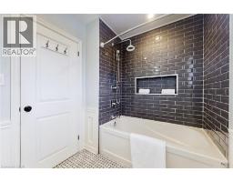 19 DOUGLAS Road - 22