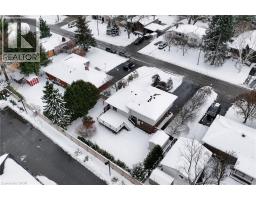 19 DOUGLAS Road - 39