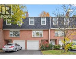 100 BLUEVALE Street N UnitNo. 29 - 3