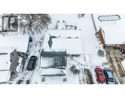 245 JOHN ROSA Street E - 14