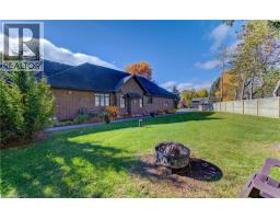 52 EDGEHILL Drive - 42