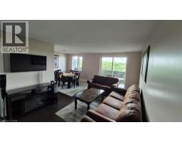 279 CHANDLER Drive UnitNo. 706 - 15