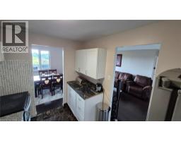 279 CHANDLER Drive UnitNo. 706 - 23