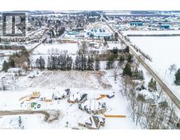 211 THOMPSON Road W - 19