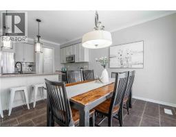 115 LARRY Crescent - 17