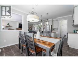 115 LARRY Crescent - 18