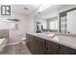 115 LARRY Crescent - 25