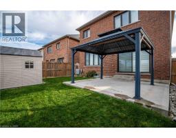 115 LARRY Crescent - 39