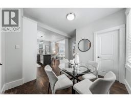 11 HEINS Avenue - 22