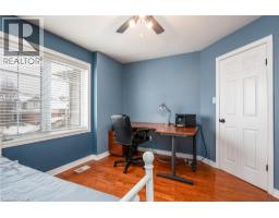 148 WINDING WOOD Crescent - 32