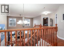 148 WINDING WOOD Crescent - 36