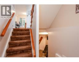 148 WINDING WOOD Crescent - 37