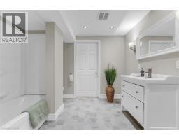 25 STEPHENS Court - 32