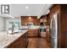 25 STEPHENS Court - 5