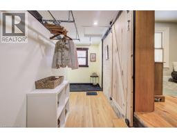 24 MANLEY Street - 33