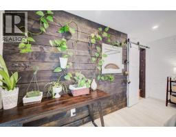 24 MANLEY Street - 36