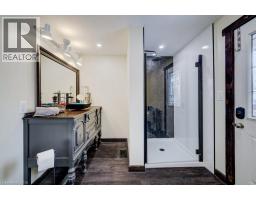 24 MANLEY Street - 38