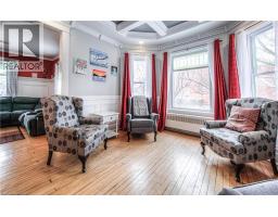 333 BARBER Avenue N - 11