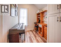 333 BARBER Avenue N - 25