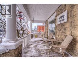 333 BARBER Avenue N - 3