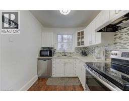 569 STIRLING Avenue S - 13