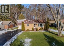 25 CHARLTON Crescent - 3