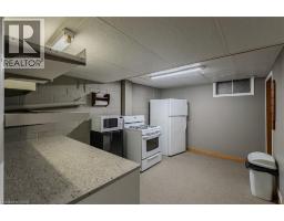 25 CHARLTON Crescent - 34